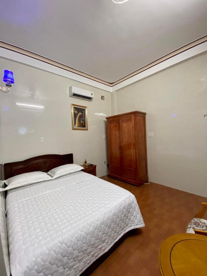 Nha Nghi Duy Tan Motel 140 Nguyen Du 0353007568 꽝응아이 외부 사진