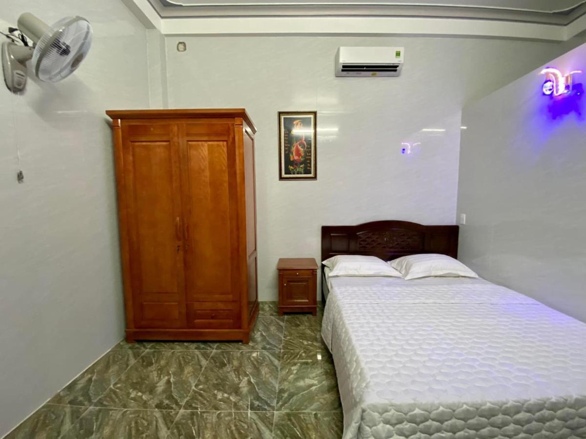 Nha Nghi Duy Tan Motel 140 Nguyen Du 0353007568 꽝응아이 외부 사진