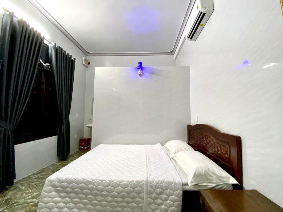 Nha Nghi Duy Tan Motel 140 Nguyen Du 0353007568 꽝응아이 외부 사진